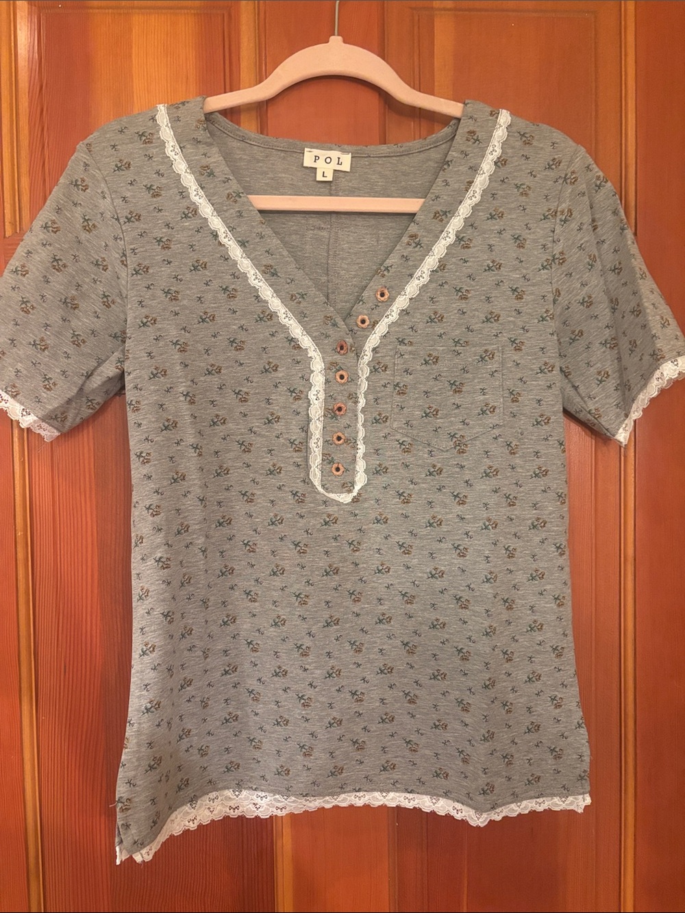 NWT POL Grey Floral Lace-Trim Henley Tee Shirt
